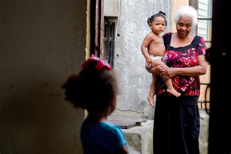 teenage pregnancy documenting the dominican republic