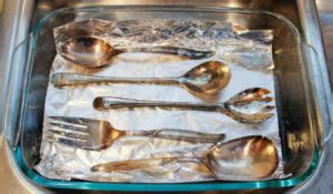 clean silverware  aluminium foil
