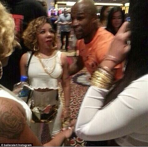 floyd mayweather and rapper t i get involved in fight at boxer s local fatburger daily mail