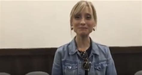 ‘smallville actress allison mack arrested for role in