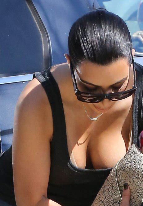 Kim Kardashian Downblouse Porn Pic Eporner