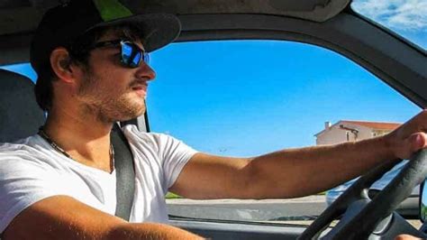Top 5 Best Sunglasses For Driving In The Sun The