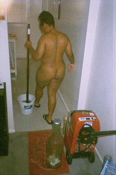 my mom cleaning naked shesfreaky