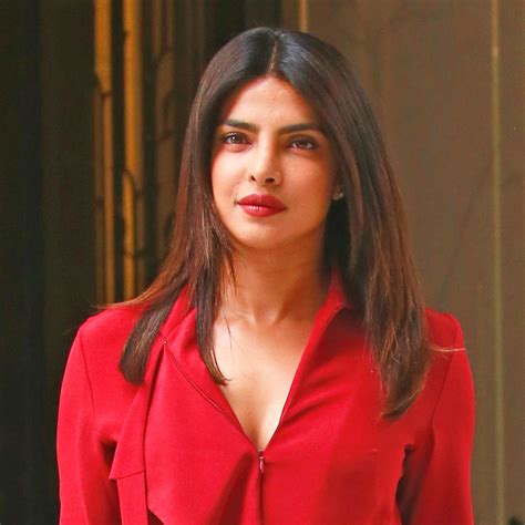 Priyanka Chopra Is A Tech Investor Now—and She S Got A New Power Look