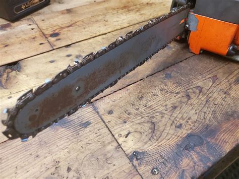 Husqvarna 23 Compact Chainsaw 14 Bar And Chain 135 Psi For Parts Or