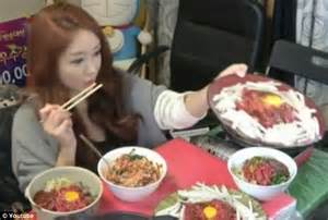 south korean woman makes £5 600 a month streaming herself eating