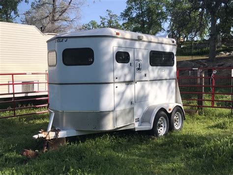 circle  horse trailer   horse trailer length  stall length   height
