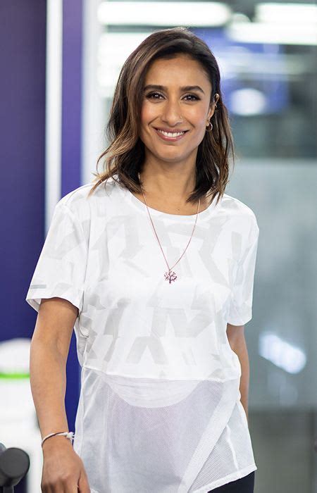 Tv Presenter Anita Rani Wows Fans With Hair Transformation See Her