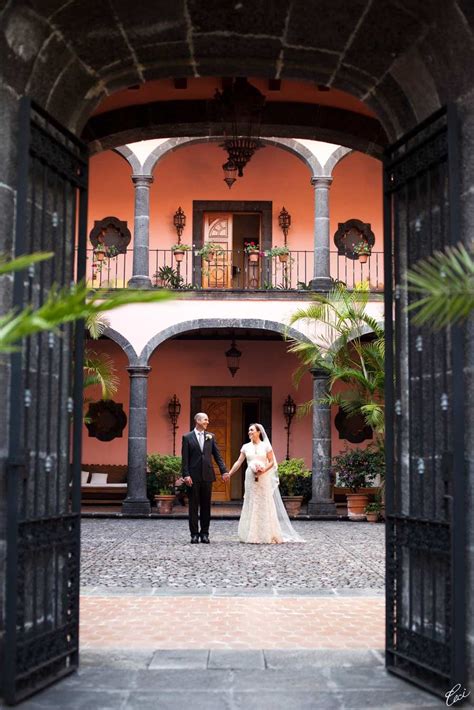 muse elegant mexican wedding  inspired  xochitl  marks