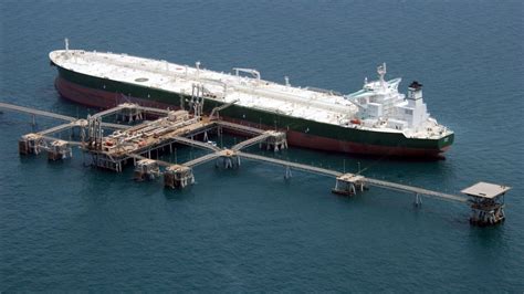 oil tankers    onshore storage fills