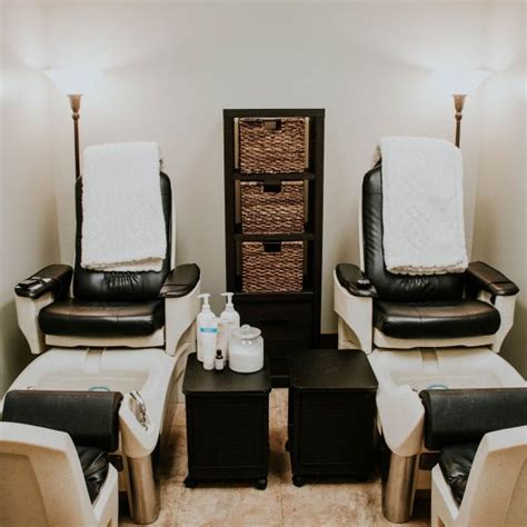 roots salon spa