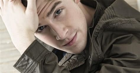 carrie diaries star brendan dooling on tv acting and