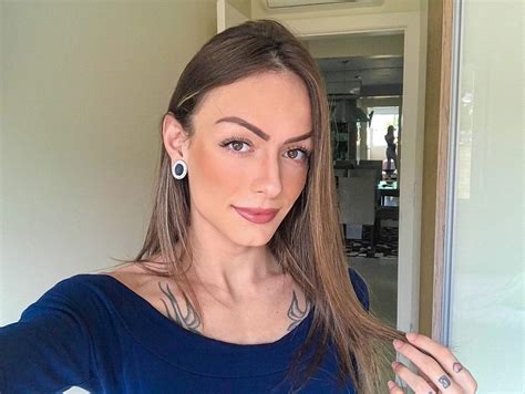 Victoria Carioni – Most Beautiful Brazilian Male To Female Transgender