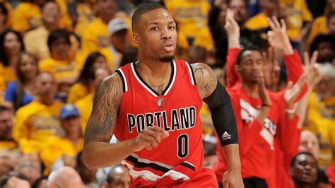 damian lillard performs  rap concert  celebrate  birthday