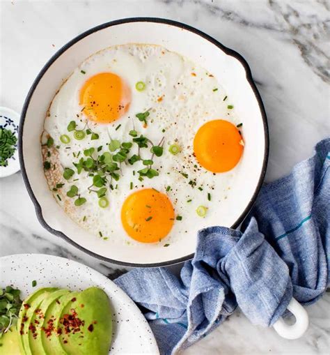 how to make sunny side up eggs recipes by love and lemons