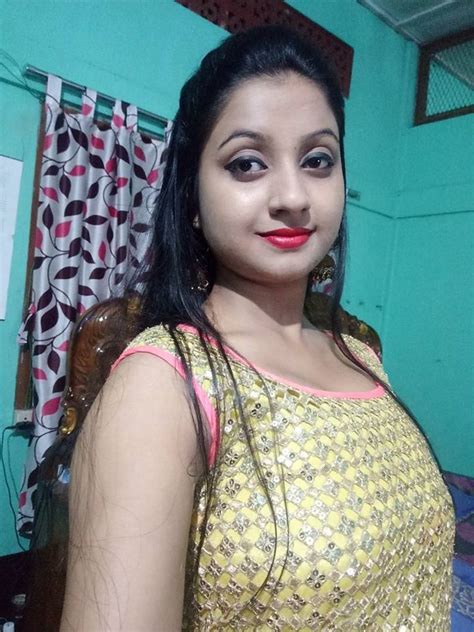 indian super hot married girl affair with 4 different guys
