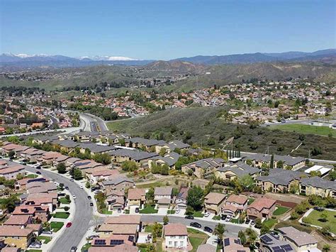 santa clarita valley areas  neighborhoods gregory real estate group
