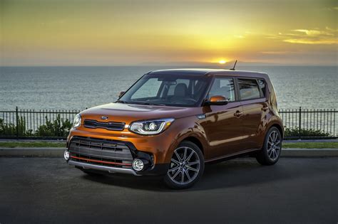 soul with speed the 2017 kia soul exclaim