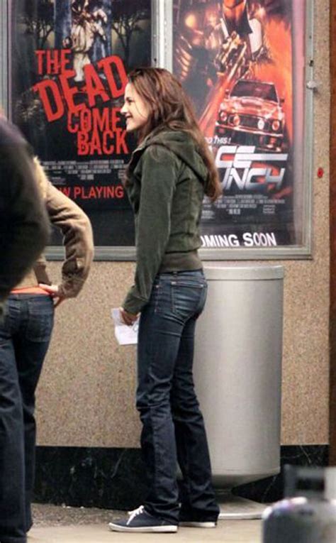 Kristen Stewart From The Twilight Saga Behind The Scenes All The On
