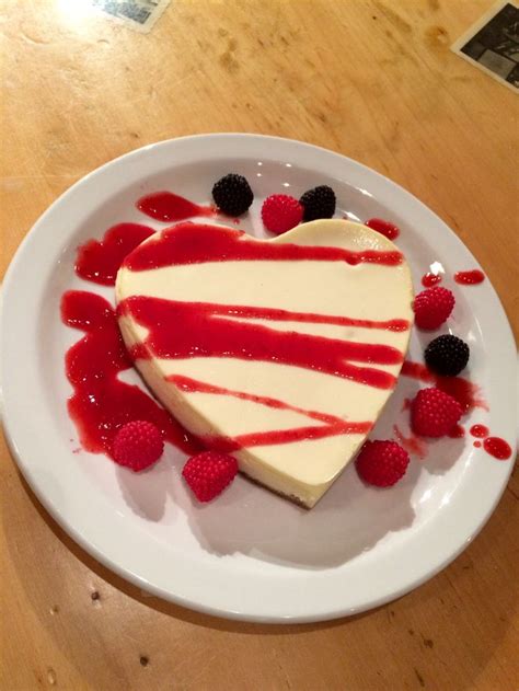 Valentine S Day Heart Shaped Cheesecake For Two Food Cheesecake