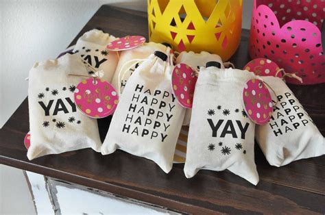 gift bag ideas  girls home family style  art ideas