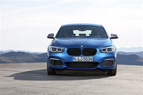 facelifted bmw  series revealed