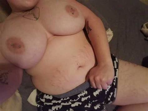 dumb white bitch loves taking pics of her pussy and tits