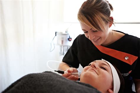 Level 3 Nvq Diploma In Beauty Therapy Massage Vtct