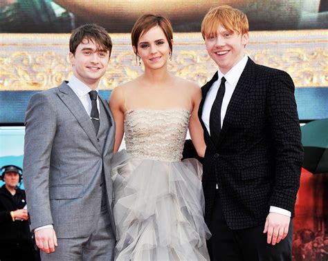 Emma Watson Reveals The Harry Potter Cast Has A Group Chat