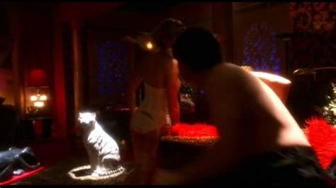 Naked Sarah Carter In Smallville