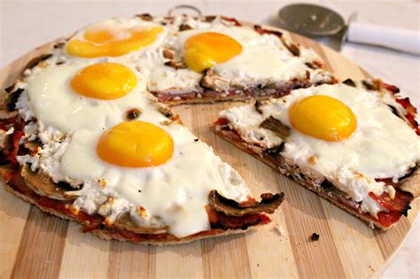 breakfast pizza  egg ham  cheese  seaman mom