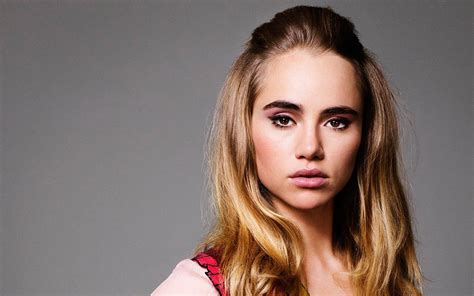 suki waterhouse wallpapers hd images pictures and photos