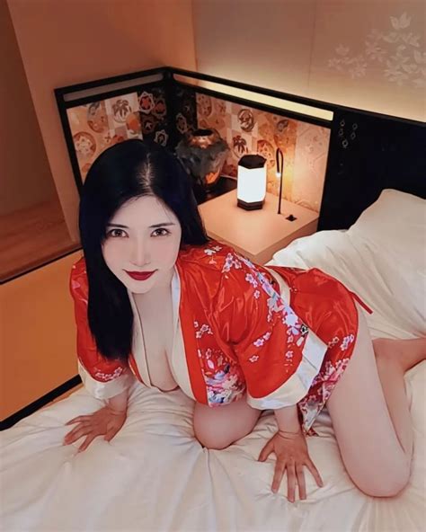 Okita Anri Real Life Highres Photo Medium 1girl Bed Bedroom
