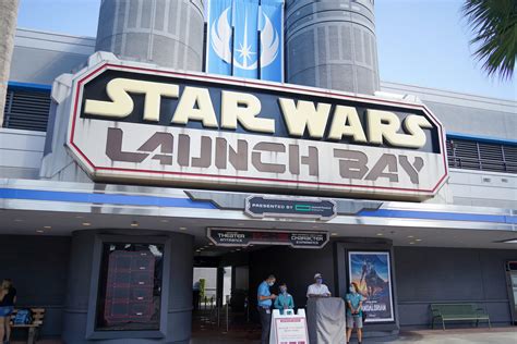 star wars launch bay  reopen  character meet  greets  disneys hollywood studios