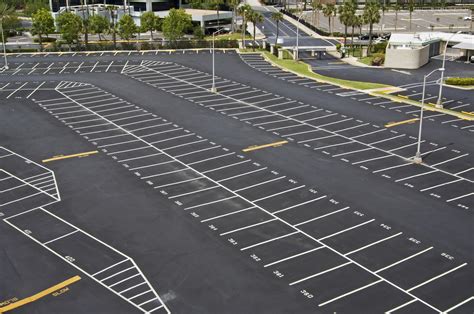 commercial parking lot paving company toronto mississauga gta melrose paving