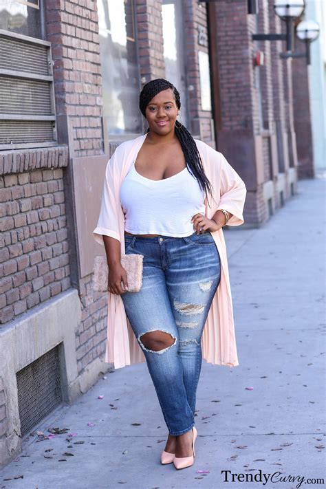 trendy curvy plus size fashion and style blog