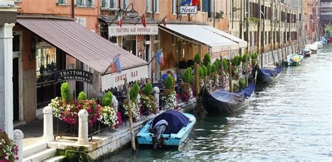 venice restaurants start  food    dirty passport