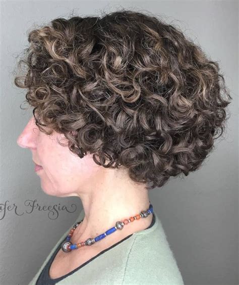 25 Beautiful And Easy Hairstyles For Short Curly Hair