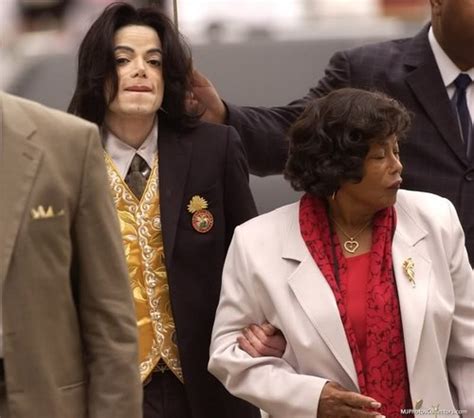 Michael And His Mother Katherine Michael Jackson Photo 31631326