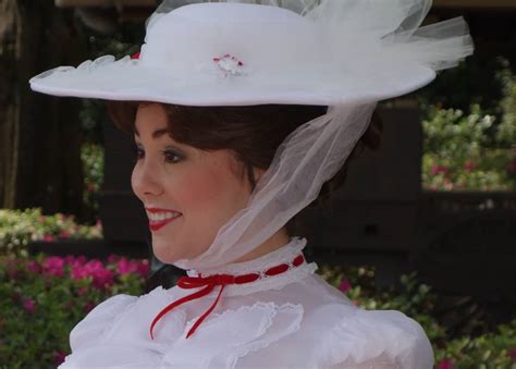 Mary Poppins At United Kingdom In Epcot