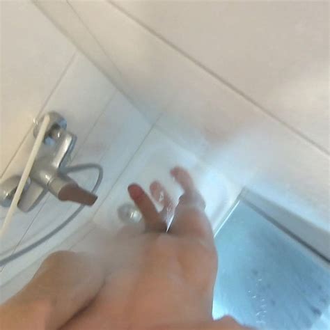 solo no chuveiro masturbação gozada xhamster