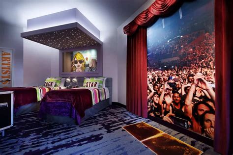 Video New “future Rock Star Suites” Debut At Universal Orlando’s Hard