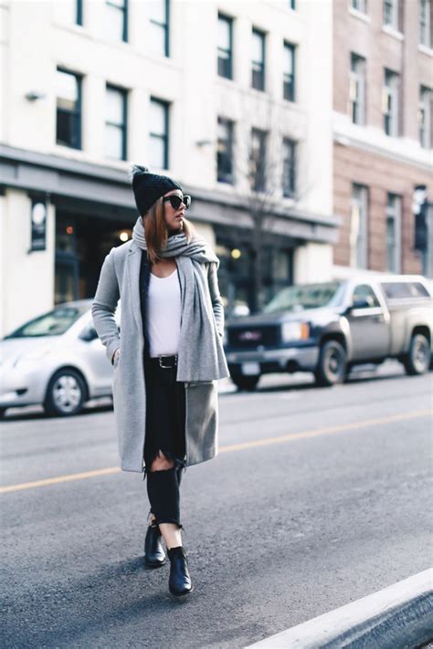 25 Outfits That Prove You Need A Pom Pom Beanie Stylecaster