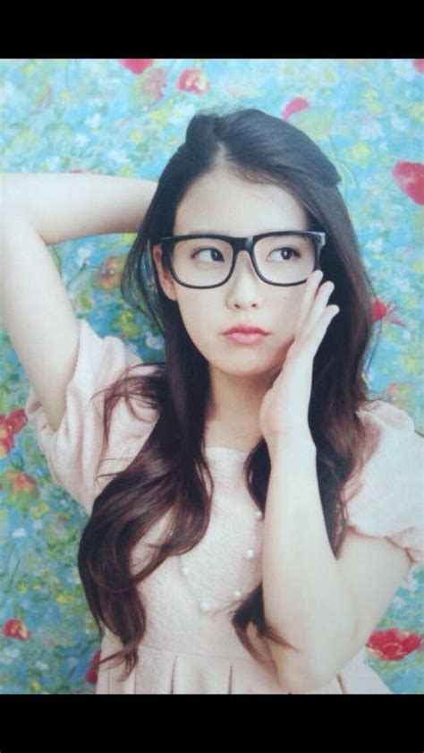 Pin By 願 憶 On K Pop In 2020 Nerdy Glasses Cute Korean Nerdy Girl