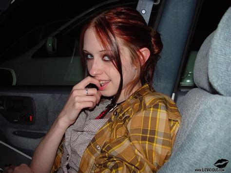 cute redhead teen babe doing amazing blowjob in her car pichunter