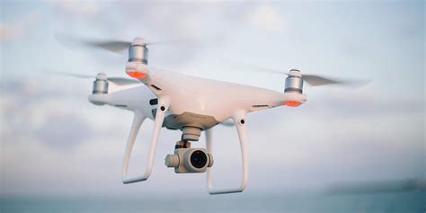video des drones tombent sur la foule lors dun spectacle lumineux en chine