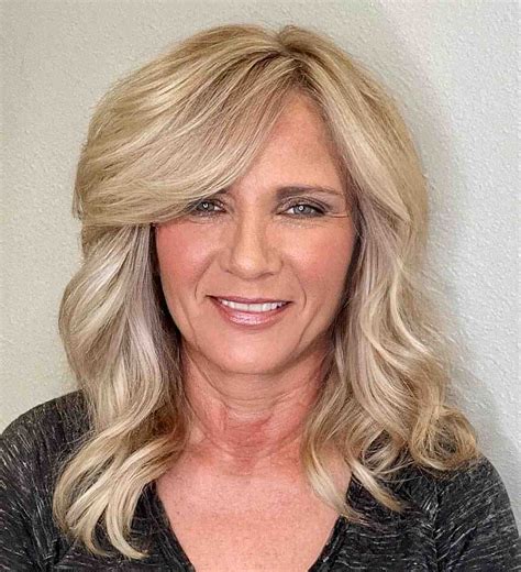 37 Youthful Medium Length Hairstyles For Women Over 50 Mature Women