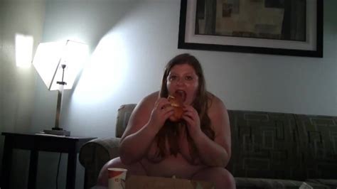 Bbw Stuffing Fat Face With Pizza Bettie Brickhouse Xxx Mobile Porno