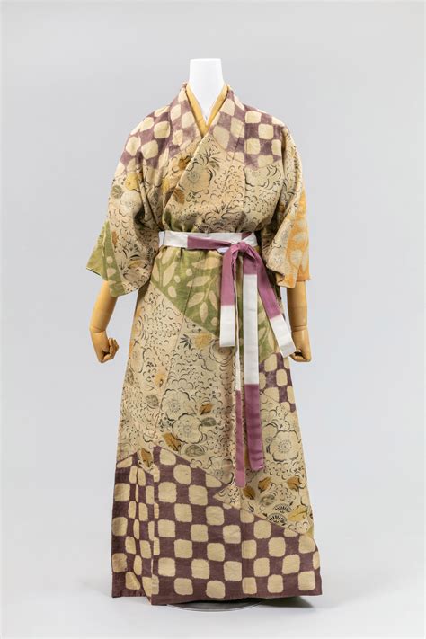 Exhibition On The 1 500 Year History Of Traditional Japanese Womens