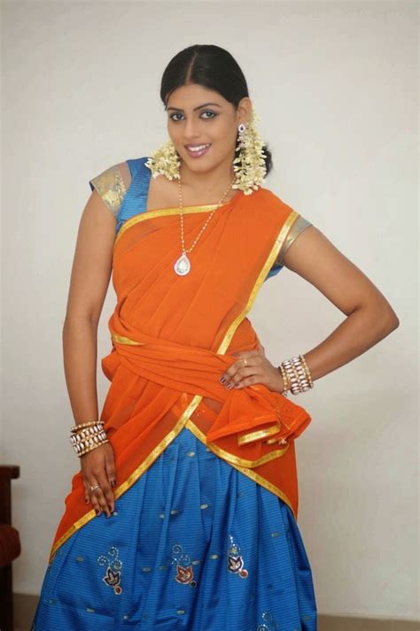 iniya hot sexy  saree  mallu actress film actress hot  collections